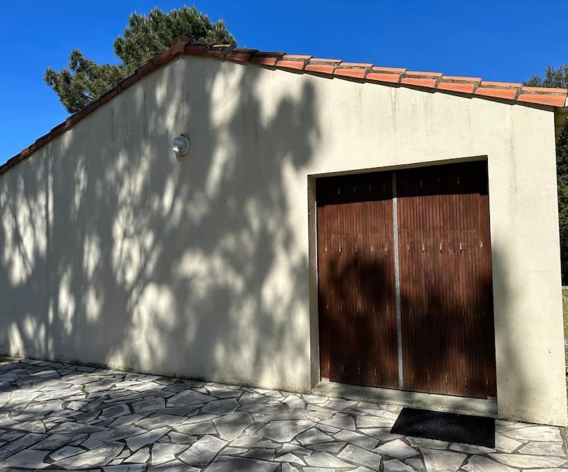 Vaste Villa Au Coeur De La Pinede Les Mathes Exterior foto